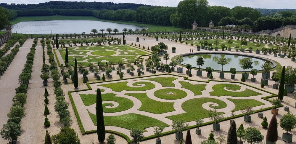 The Palace of Versailles was the principal residence of the French kings from the time of Louis XIV to Louis XVI.