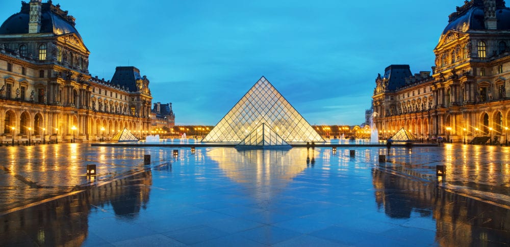 Louvre-Paris