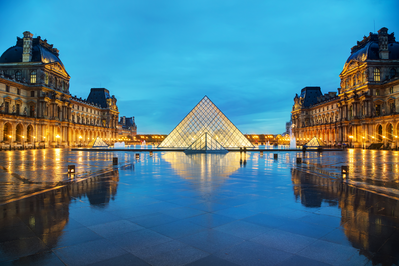 Louvre-Paris